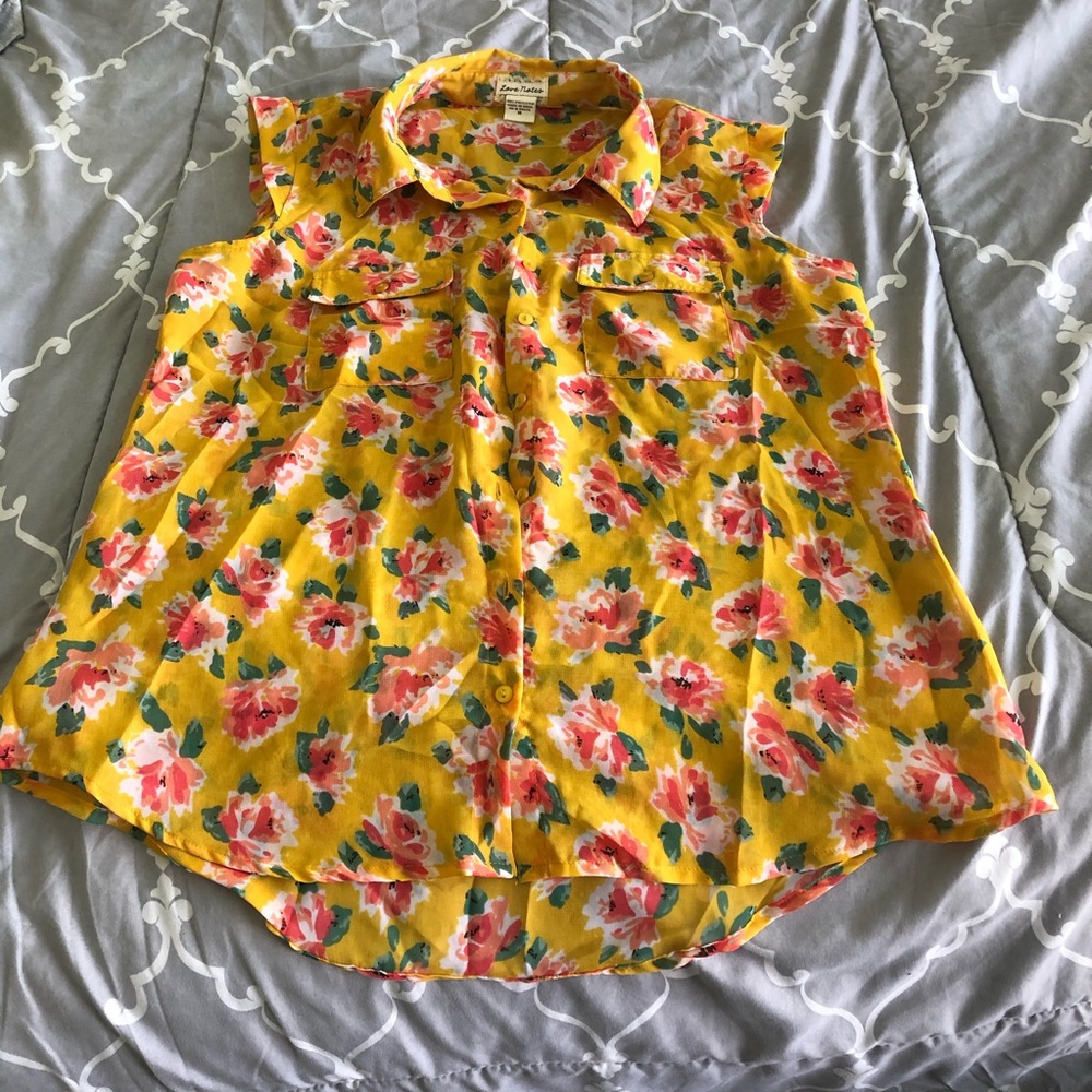 Sheer top with flower prints